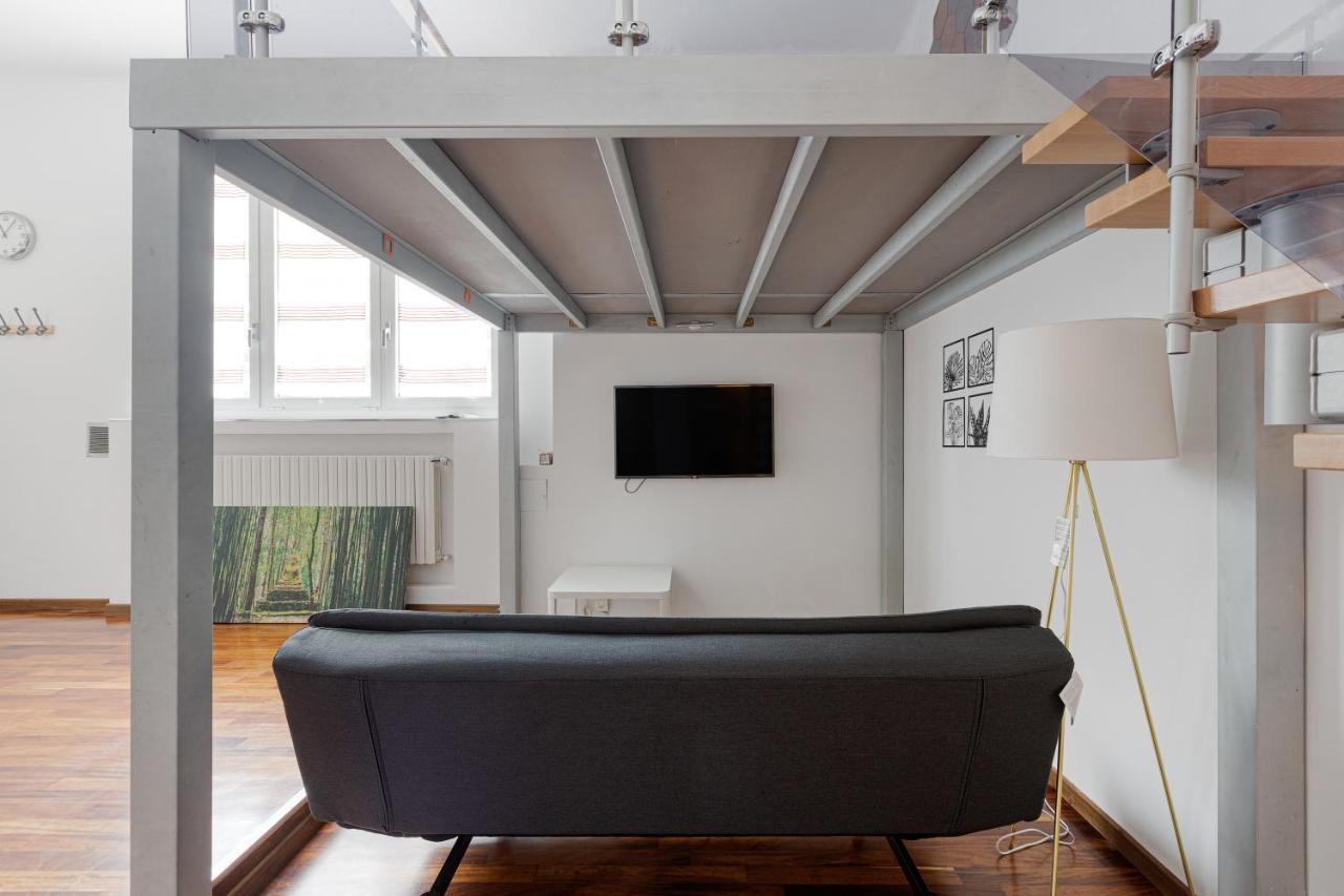 Guesthost - Cosy Apt Close To Piazza Insubria มิลาน ภายนอก รูปภาพ